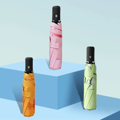 Farbenfroher Autoschirm im Sommerstil mit Design-Fruchtmusterdruck und UV-Schutz