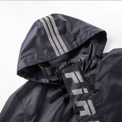 Regentag Erwachsene Männer Regenjacke Anzug Regenmantel mit Hose Wasserdichte Arbeitskleidung
