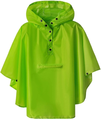 Polyester Regenmantel Zeichentrickfilm Süße Jungen und Mädchen Schulreise Regenbekleidung mit Tasche Bit Poncho