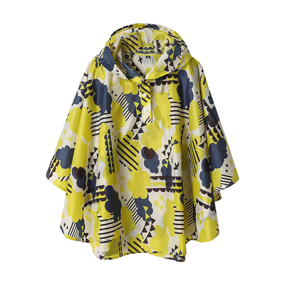 Polyester Regenmantel Zeichentrickfilm Süße Jungen und Mädchen Schulreise Regenbekleidung mit Tasche Bit Poncho