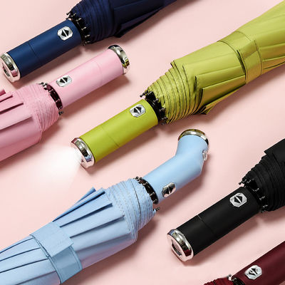 Drehbare LED-Taschenlampe Handgriffe Automatischer Klappschirm für Reisen und Werbung