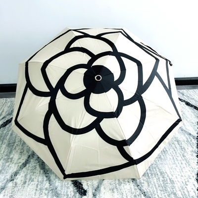 Bleiben Sie im Stil Camellia UV-Schutz Dreifachschirm für koreanische Frauen