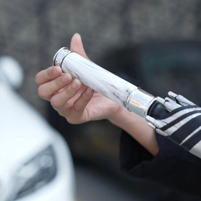 Kunststoffbeschichtung Handgriff Langer Doppel Titanium Silber Automatischer Golfschirm für den Außenbereich